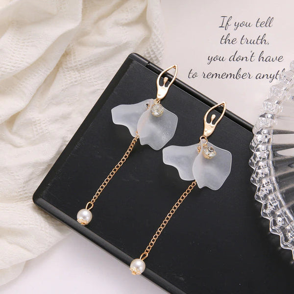 Elegant White Gold Petal Earrings Adorned with Pearls