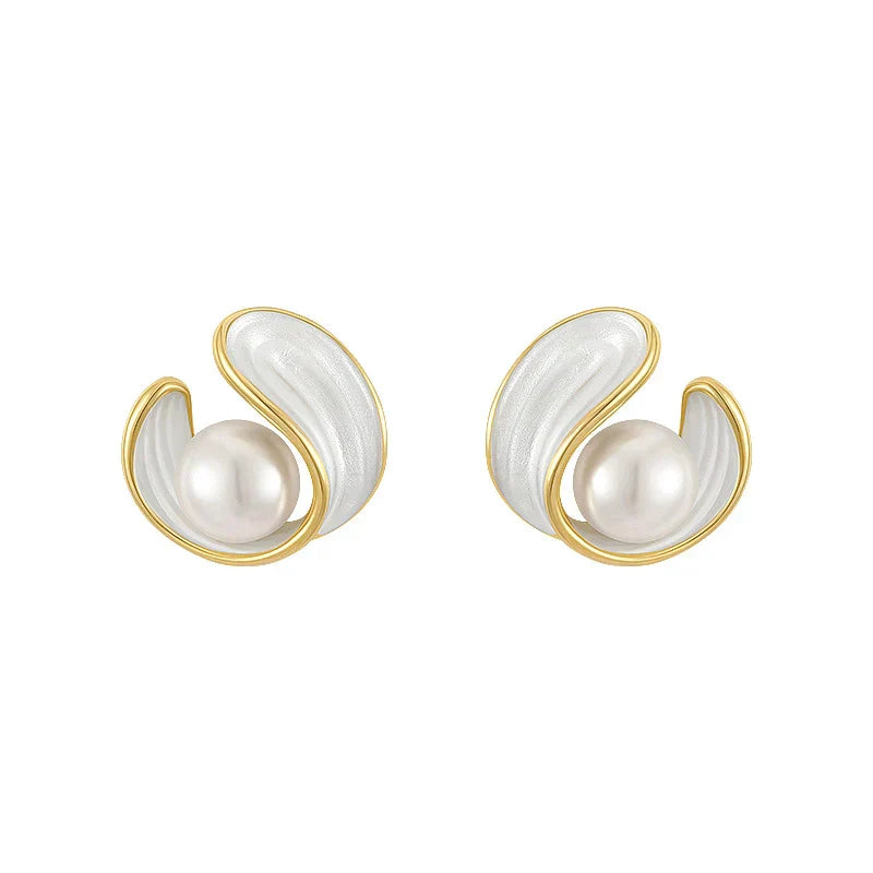 Elegant Gold Earrings Featuring White Opal and Pearls