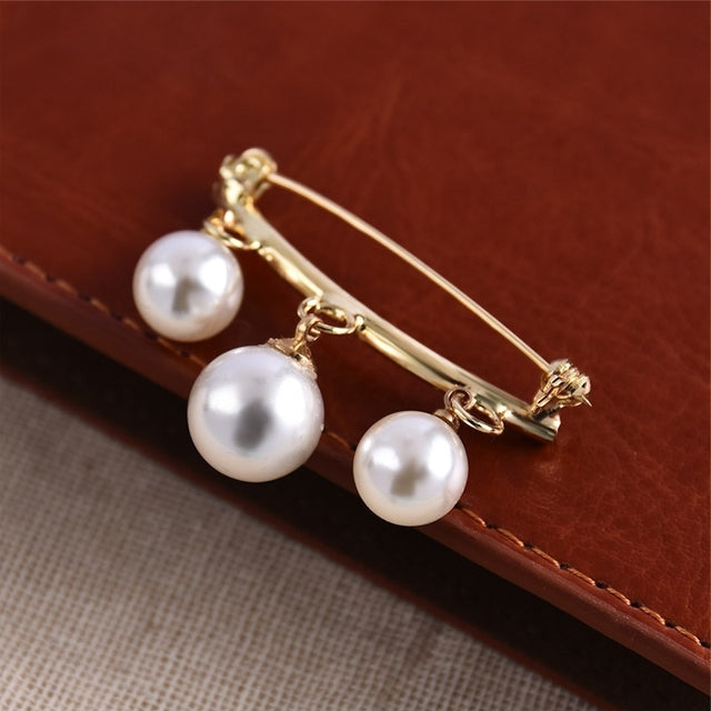 Classic Gold and Silver Vintage Pearl Brooch