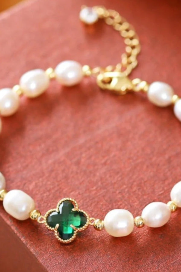 Gold Emerald Cloverleaf Bracelet Adorned with Emeralds and Pearls