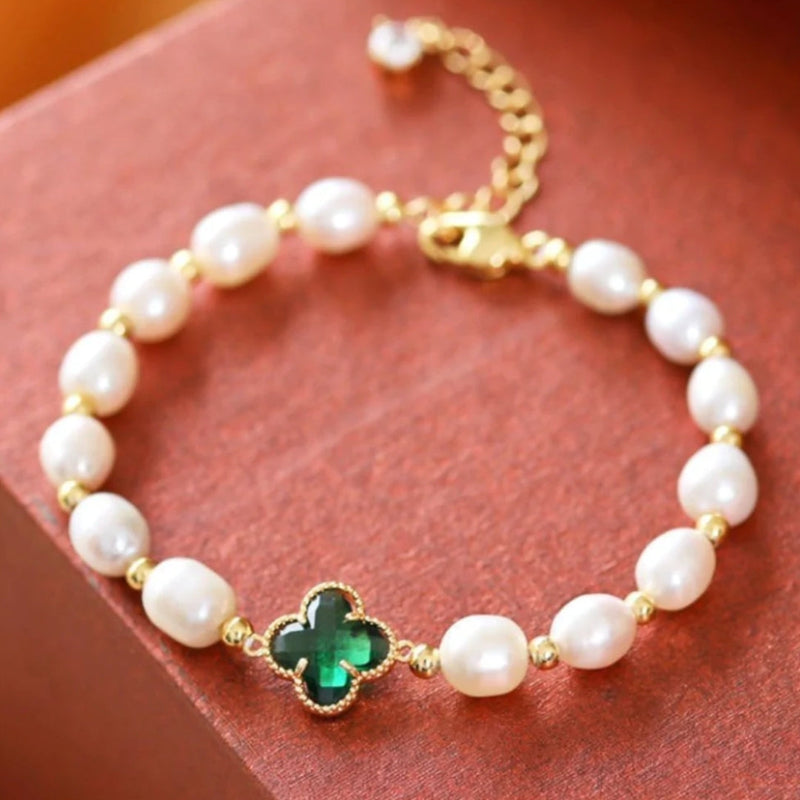 Gold Emerald Cloverleaf Bracelet Adorned with Emeralds and Pearls