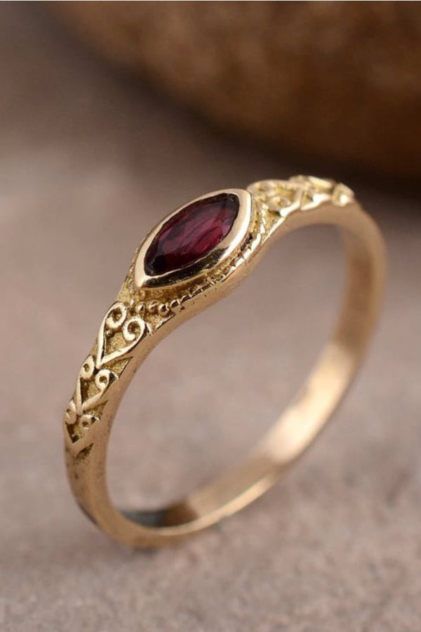 Antique Red Inlaid Stone Gold Ring