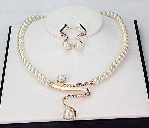 Aya - Jewelry Set Necklace and Earrings
