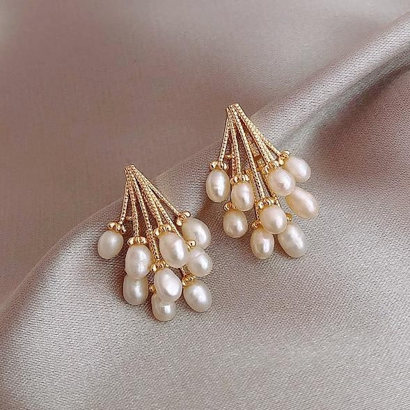 Raindrop Pearl Earrings