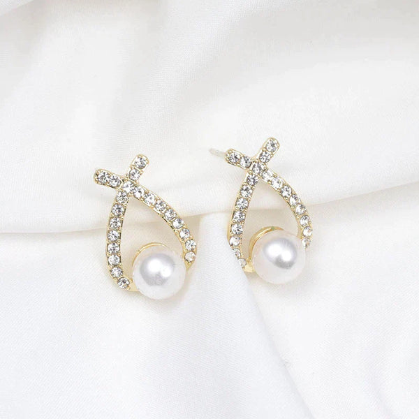 Glittering Pearl Earrings