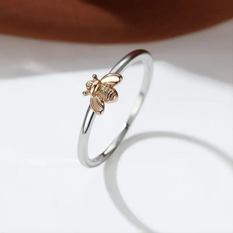 Elegant Gold and Silver Ring