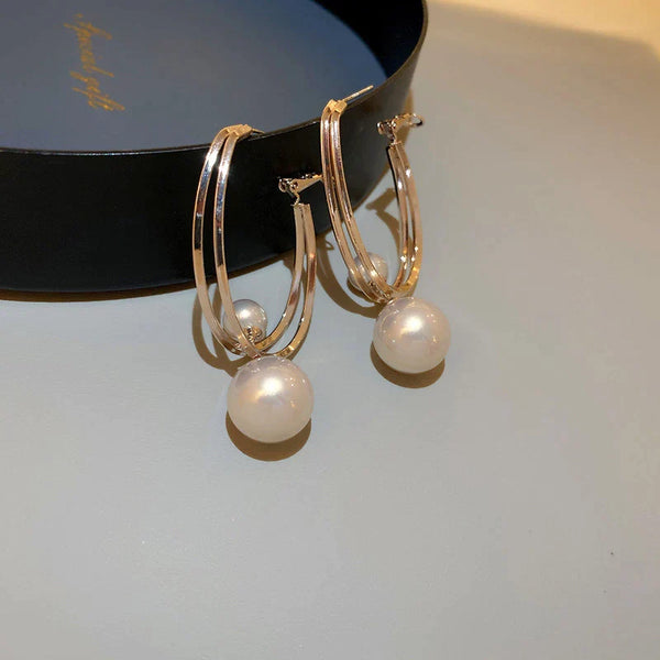 Charming Vintage Pearl Earrings