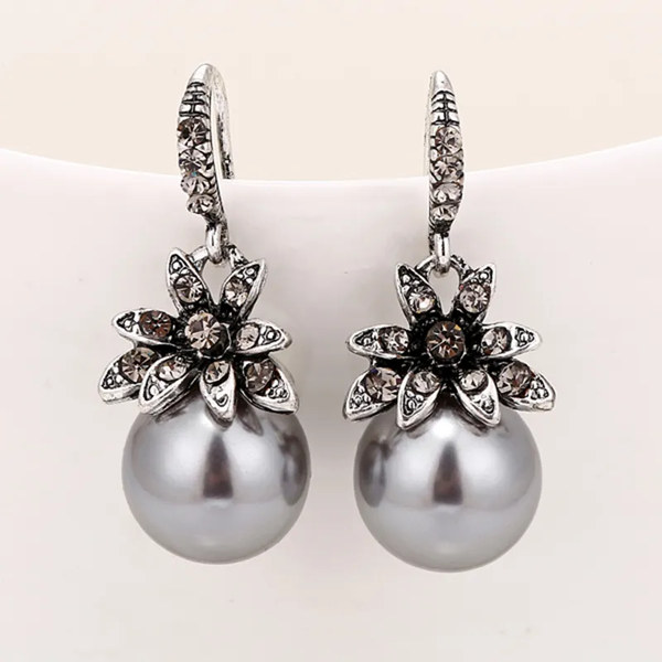 Classic Silver Pearl Earrings
