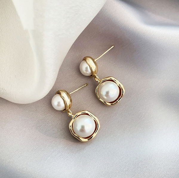 Radiant Golden Pearl Earrings