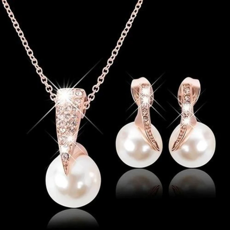 Pearl Jewelry Set: Necklace and Earrings