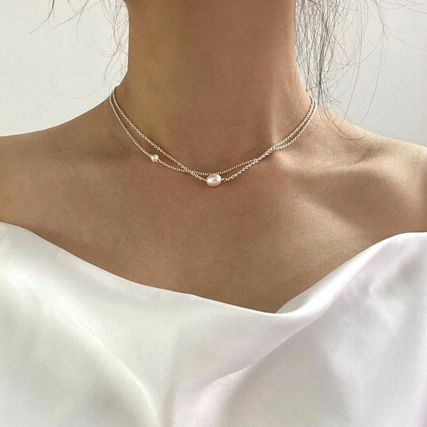 Chic Petite Pearl Necklace