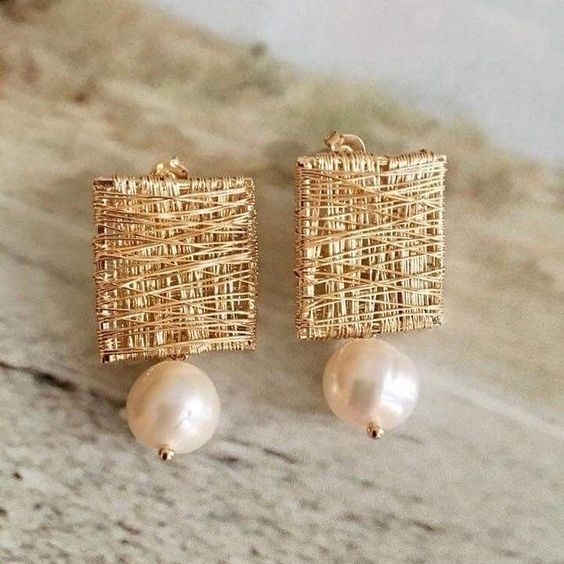 Pearl-Embellished Vintage Golden Thread Earrings