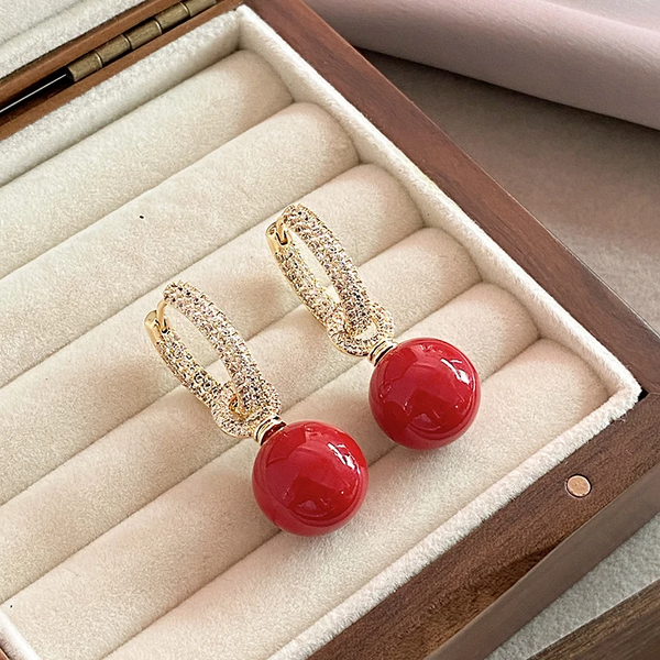 Elegant Red Pearl Earrings