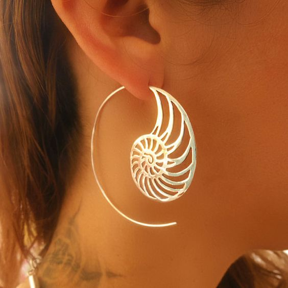 Retro Spiral Shell Earrings