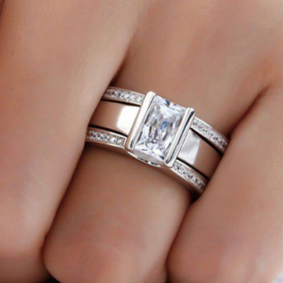 Retro Inlaid Glass Ring