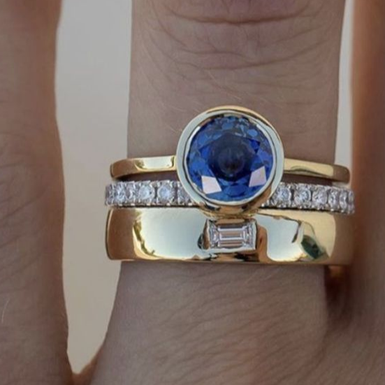 Classic Blue Zircon Ring Set with Vintage Elegance
