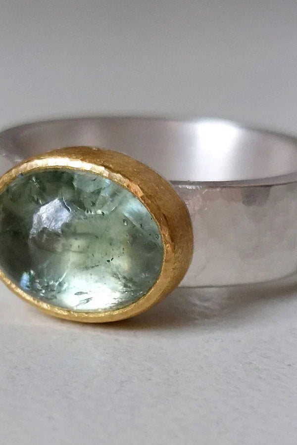 Retro Green Round Stone Ring