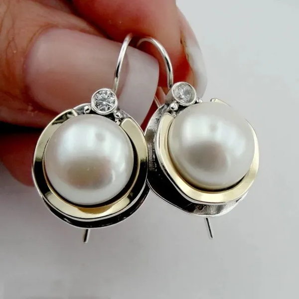 Classic Curved Pearl Earrings