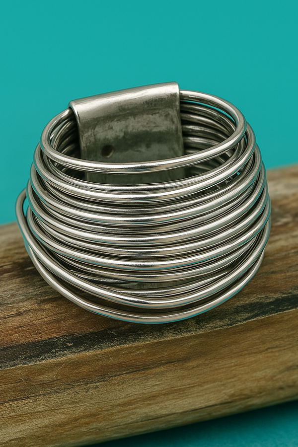 Vintage-Inspired Silver Lagdelings Ring