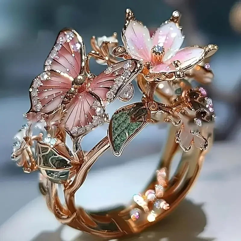 Croia - Elegant Butterfly Ring