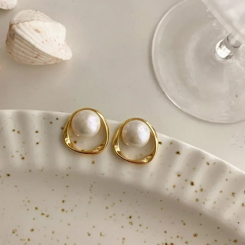 Emma - Classic Vintage-Inspired Earrings