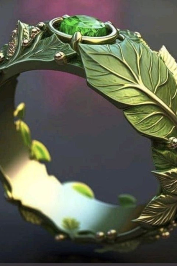 Unique Emerald Green Ring